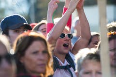 Das Publikum feuert die Läufer an. (Bild: Dominik Wunderli, Luzern, 27. Oktober 2019)