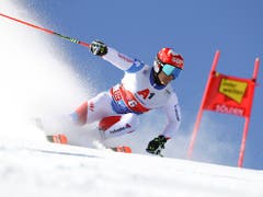Loïc Meillard scheidet im zweiten Lauf aus (Bild: KEYSTONE/AP/MARCO TROVATI)