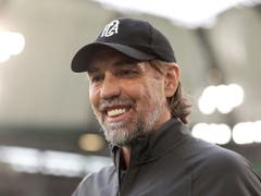 Martin Schmidt holte mit Augsburg in Wolfsburg einen verdienten Punkt (Bild: KEYSTONE/EPA/FRIEDEMANN VOGEL)