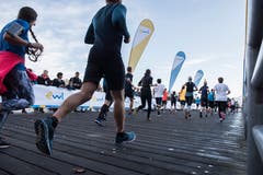 Die Läufer beim KKL. (Bild: Dominik Wunderli, Luzern, 27. Oktober 2019)