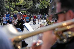 Musikalische Unterstützung für die Läufer. (Bild: Andy Mettler/swiss-image, Luzern, 27. Oktober 2019)