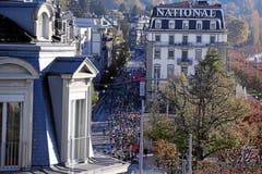 Die Läufer auf der Haldenstrasse. (Bild: Andy Mettler/swiss-image, Luzern, 27. Oktober 2019)