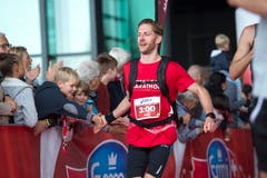 Die Läufer beim KKL. (Bild: Dominik Wunderli, Luzern, 27. Oktober 2019)