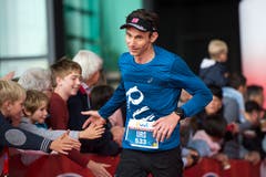 Die Läufer beim KKL. (Bild: Dominik Wunderli, Luzern, 27. Oktober 2019)