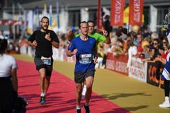 Zieleinlauf beim Verkehrshaus. (Bild: Corinne Glanzmann, Luzern, 27. Oktober 2019)