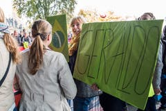 Unterstützung für Geraldo aus Brasilien.. (Bild: Dominik Wunderli, Luzern, 27. Oktober 2019)