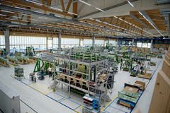 Blick ins Innere der neuen Strukturbauhalle S. (Bild: Corinne Glanzmann, Buochs, 1. Oktober 2019)