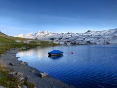 Melchsee mit Blick in Richtung gezuckertem Titlis. (Bild: André Hostettler, Melchsee-Frutt, 3. Oktober 2019)