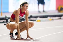 Léa Sprunger ist nach dem Zieleinlauf enttäuscht über den vierten Rang. (Bild: Keystone)