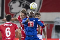 Luzerns Blessing Eleke im Meisterschaftsspiel gegen den FC Thun. (Bild: KEYSTONE/Peter Schneider)