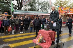 Stadträtin Manuela Jost eröffnet die Määs.(Bild: Eveline Beerkircher, Luzern, 5. Oktober 2019)