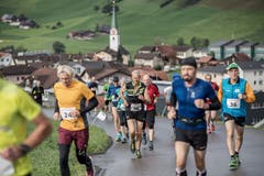 Die Läufer auf dem Weg Richtung Ziel. (Bild: Pius Amrein, 6. Oktober 2019)
