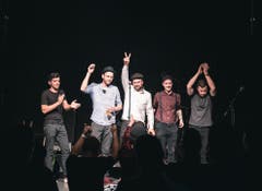 Die Bandmitglieder von links: Stefano Costa, Urban Zemp, Christian Berlinger, Dominik Gander und Pascal Marzer.