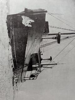 Dieses Schiff liessen die Forscher im Eis festfrieren. (Bild: Archiv Tony Stocklin)