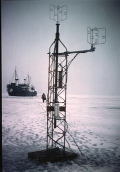 Die Forscher führten vielerlei Messungen durch, hier betreffend den Wind. (Bild: Archiv Tony Stocklin)