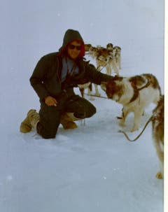 Schlittenhunde waren gern gesehen. (Bild: Archiv Tony Stocklin)
