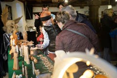 Islikon TG , 10.11.2019 / Greuterhof - Markt