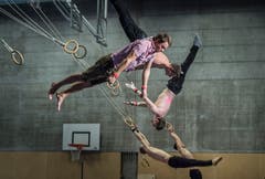 Ausschnitt aus der Gymnaestrada «Generation's: Let's Move!» Es turnen 80 Turnerinnen und Turner aus dem Thurgau. Die Show wurde an der Gymnaestrada aufgeführt. (Bild: Andrea Stalder)