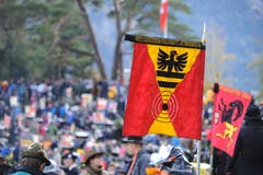 Fahne der Schützengesellschaft Attinghausen (Bild: Urs Hanhart, Rütli, 6. November 2019)