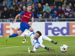 Fabian Frei bezwingt Leandro Chichizola zum 2:1 (Bild: KEYSTONE/GEORGIOS KEFALAS)