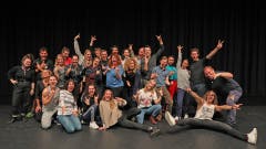 Grossartige Stimmung im 24-köpfigen Cast von «Rock of Ages» während der aktuellen Proben im Le Théâtre.