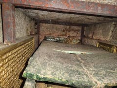 Wissenschaftlern ist es gelungen, mit kleinen Kameras das Innere des letzten unangetasteten Kaisergrabs Europas zu erforschen. (Bild: KEYSTONE/APA/DOMBAUHÜTTE ZU ST. STEPHAN/UNBEKANNT)