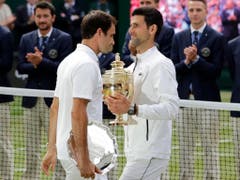 Das nächste Gipfeltreffen in London: Nach dem epischen Wimbledonfinal treffen Roger Federer (li.) und Novak Djokovic auch an den ATP Finals wieder aufeinander (Bild: KEYSTONE/AP/BEN CURTIS)