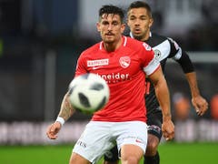 Dennis Hediger (vorne) wird bald zurückkehren. Für den FC Thun könnte es eine Wende bedeuten (Bild: KEYSTONE/TI-PRESS/ALESSANDRO CRINARI)