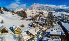 Schön verschneites Nesslau. (Bild: Renato Maciariello)