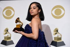 Ella Mai wurde für den besten R&B-Song («Boo'd Up») ausgezeichnet. (Bild: John G. Mabanglo (Los Angeles, 10. Februar 2019))