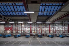 Es werden noch Mieter gesucht: Die Wirtschaftsförderung Luzern hat Interessierte eingeladen sich in den zum Teil noch leerstehenden Räumlichkeiten der ehemaligen Druckerei in Adligenswil umzusehen.