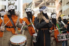 An der "Schuäl-Chatzämüüsig" in Altdorf zeigten die Schüler ihre selbst gebastelten Kostüme. (Bild: Florian Arnold, 19. Februar 2019)