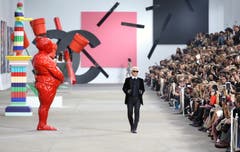 Karl Lagerfeld, 2013 bei der Vorstellung der Frühlingskollektion in Paris. (Bild: Christophe Karaba / EPA)