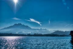 Da springt doch die Katze an den Pilatus. (Bild: Peter Schlaufer, Luzern, 14. Februar 2019)
