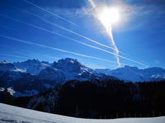 Wolkenstreifen über dem Titlis. (Bild: Franz Stephan von Holzen, Gummenalp bei Wiesenberg, 19. Februar 2019)
