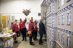 «Ich bau dir ein Schloss!» – Blick ins Baulokal der Fasnachtsgruppe Orbis Arbitrarius. (Bilder: Manuela Jans-Koch, Emmen 21. Februar 2019)