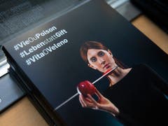 Die Neuenburger Gruppierung «future3.0» hat die Kampagne für die Initiative «Für eine Schweiz ohne synthetische Pestizide» gestartet. (Bild: KEYSTONE/PETER KLAUNZER)