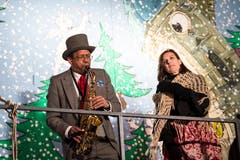 Er ist der einzige Ehren-Föbü mit Wurzeln in South Carolina. Der Saxofonist Malcolm Green wurde 2001 geehrt. Hier begleitet er den Verschuss von Corinne Bromundt an der Fasnacht 2013. (Bild: Luca Linder)