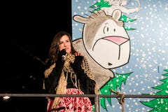 Seit vielen Jahren zeichnet die Illustratorin Corinne Bromundt den St.Galler Bär im «Tagblatt». Dafür wurde sie 2013 zur Ehren-Föbine gekürt. (Bild: Luca Linder)