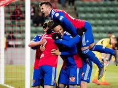 Der FC Basel glich in der Schlussphase der Partie einen 0:2-Rückstand innert sechs Minuten wieder aus (Bild: KEYSTONE/JEAN-CHRISTOPHE BOTT)