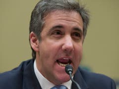 Dezidiert und deutlich: Michael Cohen, der frühere Anwalt des heutigen US-Präsidenten Donald Trump, während seinen Aussagen vor dem US-Kongress. (Bild: KEYSTONE/AP/ALEX BRANDON)