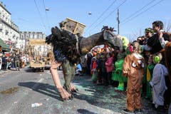Buntes Treiben auf den Strassen der Stadt Luzern: Impressionen vom Fritschi-Umzug 2019. (Bild: Philipp Schmidli)