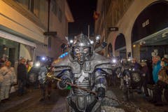 Mit dem Urknall und der Fritschitagwache beginnt die Fasnacht 2019 in Luzern. (Bild: Pius Amrein, Luzern, 28. Februar 2019)