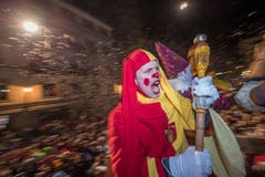Mit dem Urknall und der Fritschitagwache beginnt die Fasnacht 2019 in Luzern. (Bild: Pius Amrein, Luzern, 28. Februar 2019)