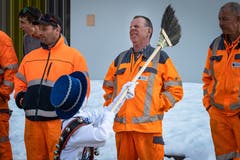 Kleine aber feine Massage. (Bild: Christian H. Hildebrand, (Unterägeri, 28.Februar 2019))