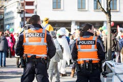 Polizeipräsenz am Fritschiumzug. (Bild: Manuela Jans-Koch)