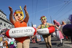 Buntes Treiben auf den Strassen der Stadt Luzern: Impressionen vom Fritschi-Umzug 2019. (Bild: Philipp Schmidli)