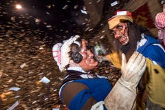 Mit dem Urknall und der Fritschitagwache beginnt die Fasnacht 2019 in Luzern. (Bild: Pius Amrein, Luzern, 28. Februar 2019)