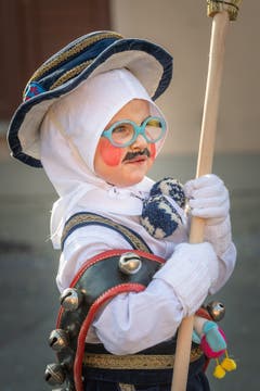 Der kleine Nüssler ist ganz stolz. (Bild: Christian H. Hildebrand, (Unterägeri, 28.Februar 2019))