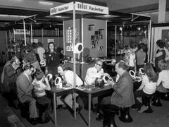 «Rasierbar» an der Schweizer Mustermesse 1974. (Bild: KEYSTONE/STR)